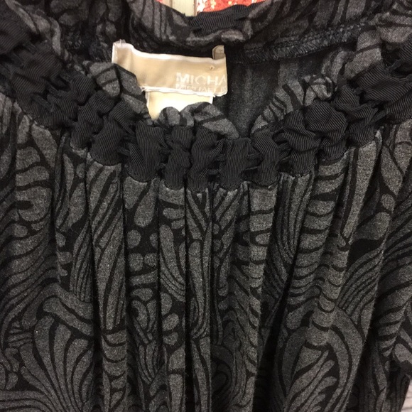 SOLD-Michael by Michael Kors Gray & Black Med Top - Picture 5 of 8